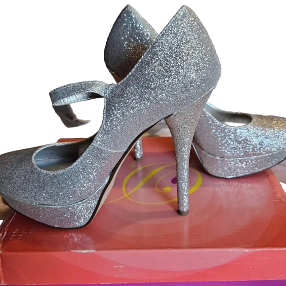 Silver Glitter Ankle Strap Platform High Heel pump - Picture 6 of 12